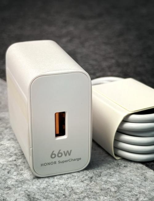 荣耀66W快充 高效充电，重塑手机充电体验